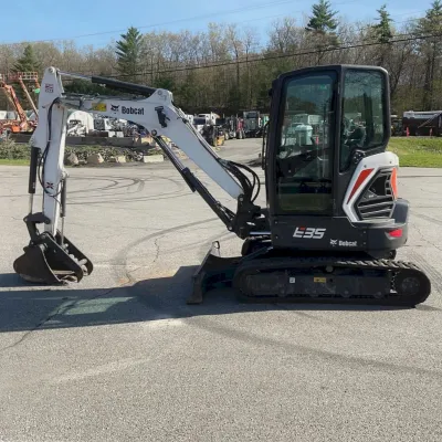 2020 Bobcat E35I thumbnail