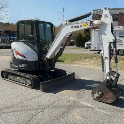 2020 Bobcat E35I thumbnail