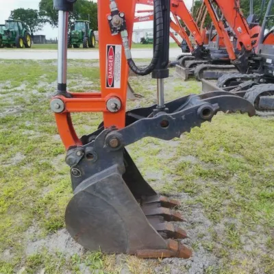 2020 Kubota U27-4 thumbnail