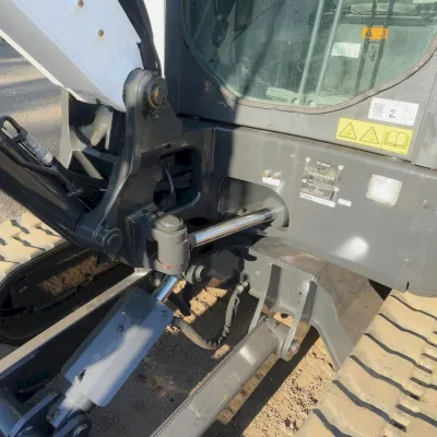2021 Bobcat E42 thumbnail
