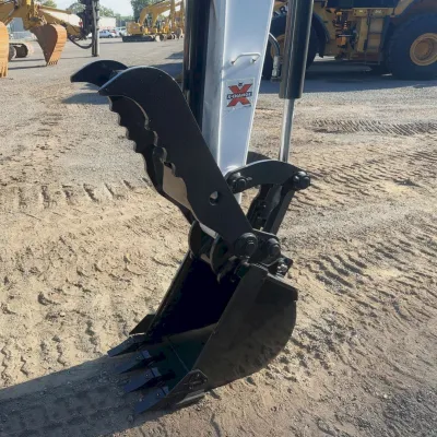 2021 Bobcat E42 thumbnail