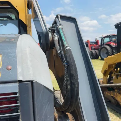2018 Deere 331G thumbnail