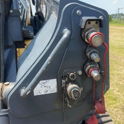 2018 Deere 331G thumbnail