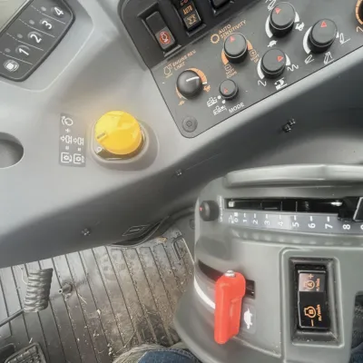 2023 Kubota M6-111 thumbnail