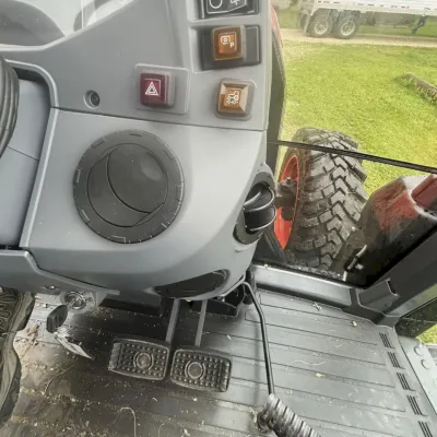 2023 Kubota M6-111 thumbnail