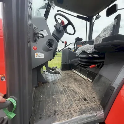 2023 Kubota M6-111 thumbnail