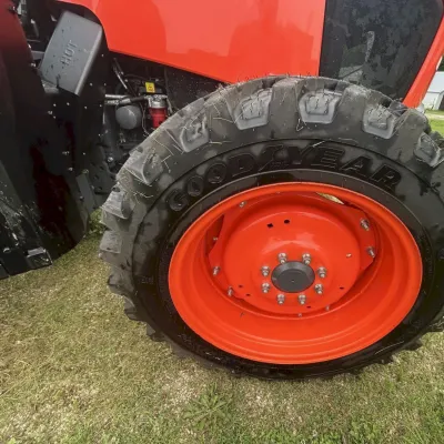 2023 Kubota M6-111 thumbnail