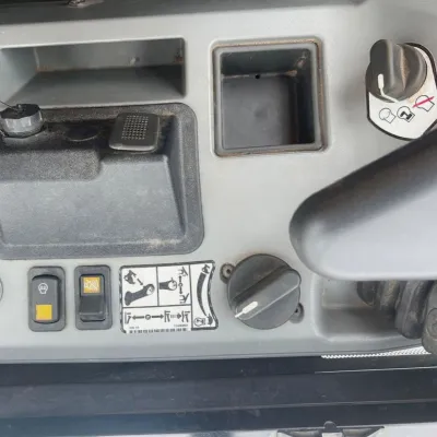 2022 Bobcat E50 thumbnail
