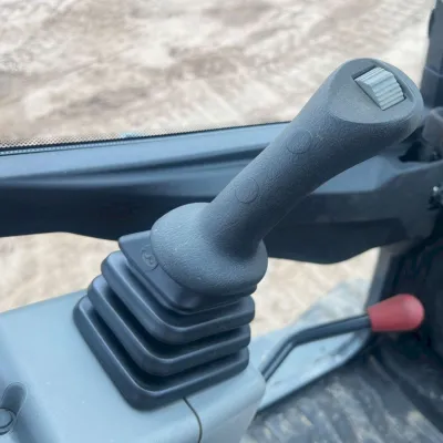 2022 Bobcat E50 thumbnail