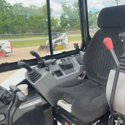 2022 Bobcat E50 thumbnail