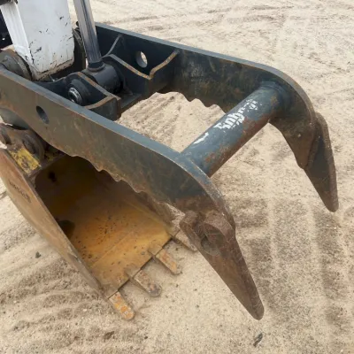 2022 Bobcat E50 thumbnail