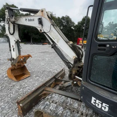 2016 Bobcat E55 thumbnail