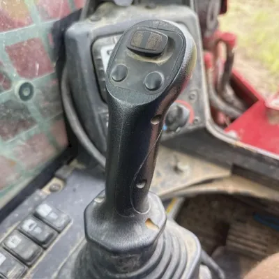 2023 Takeuchi TL12R2 thumbnail