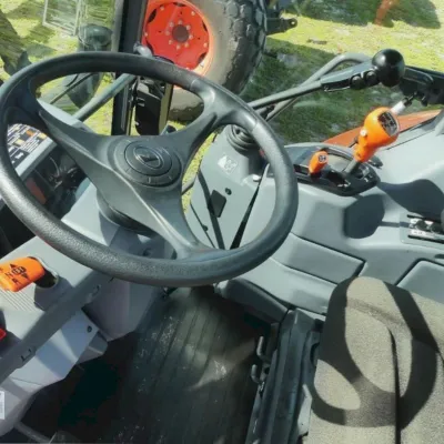 2021 Kubota M6S-111 thumbnail