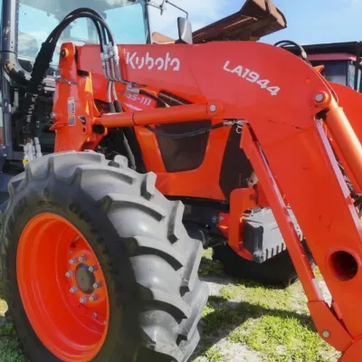 2021 Kubota M6S-111 thumbnail