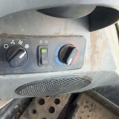 2024 Bobcat S650 thumbnail