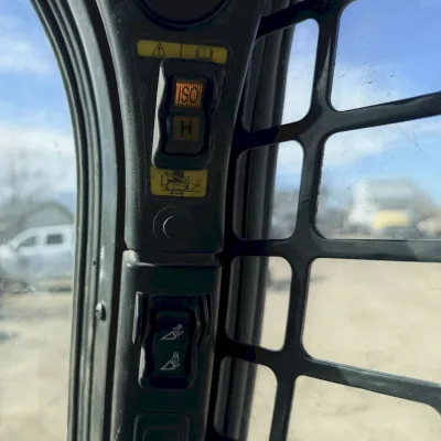 2024 Bobcat S650 thumbnail