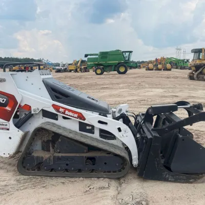 2022 Bobcat MT100 thumbnail