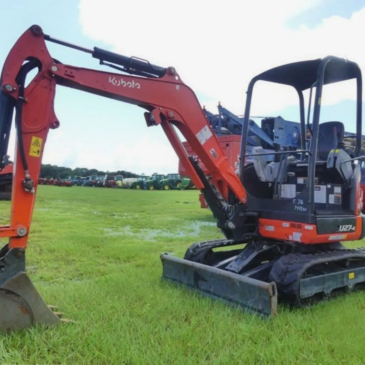 2023 Kubota U27-4