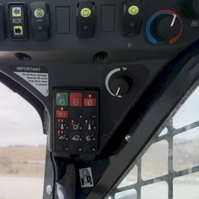 2024 Deere 331G thumbnail