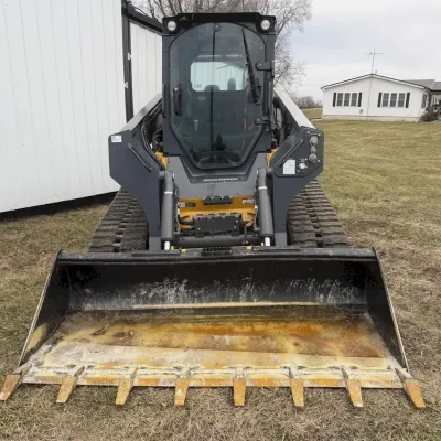 2024 Deere 331G thumbnail