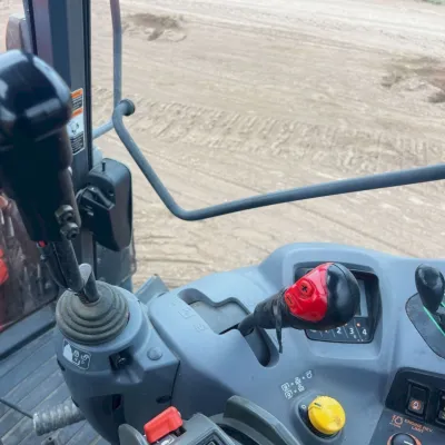 2017 Kubota M6-111 thumbnail