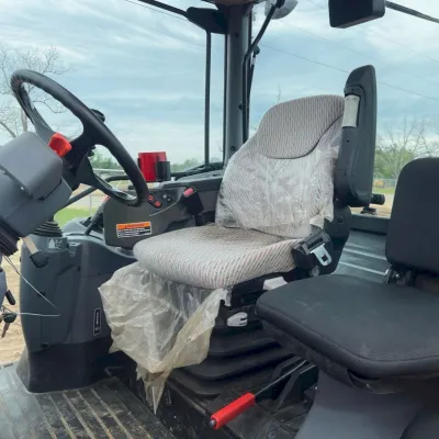 2017 Kubota M6-111 thumbnail