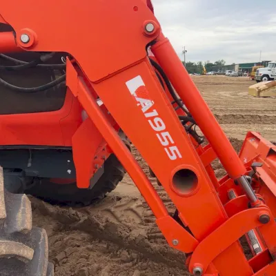 2017 Kubota M6-111 thumbnail