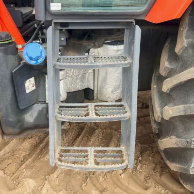 2017 Kubota M6-111 thumbnail