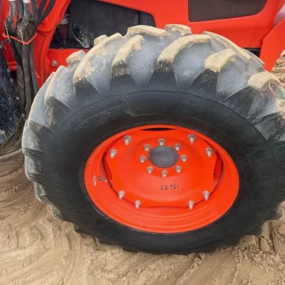 2017 Kubota M6-111 thumbnail