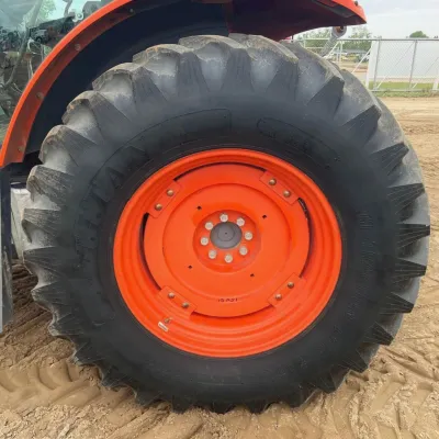 2017 Kubota M6-111 thumbnail