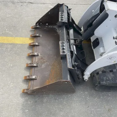 2023 Bobcat MT100 thumbnail