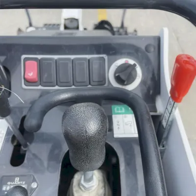 2023 Bobcat MT100 thumbnail
