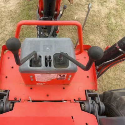 2018 Kubota L47 thumbnail