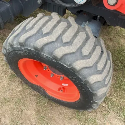 2018 Kubota L47 thumbnail