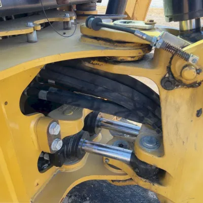 2016 Caterpillar 416F2 thumbnail